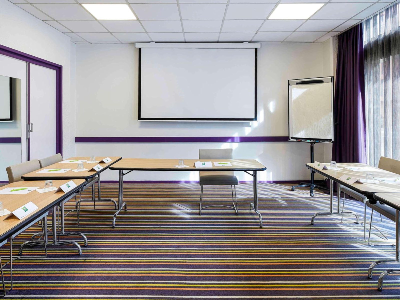 ibis Styles Lille Centre Gare Beffroi — photo 7